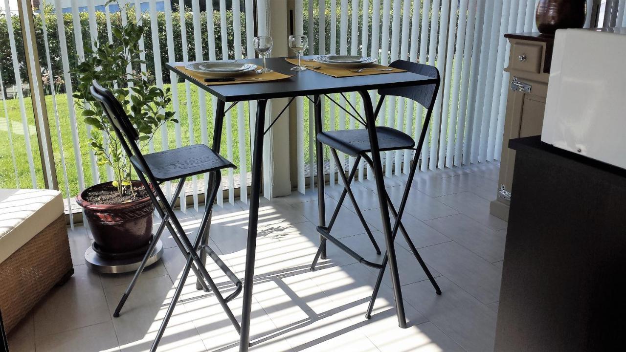 3 chambres privées dans un jardin d'hiver, garage voiture, vélos, motos Tourville-sur-Arques Exterior foto